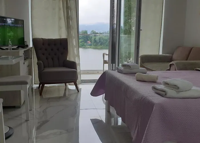 Apartman Studio Bmb 2 Апартаменты